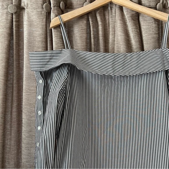 NWOT Guest Editor Off the Shoulder White & Black Stripes Blouse Size Medium - Picture 8 of 13